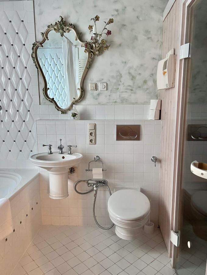 Garmisch Lux Apartment Mit Sauna Bagian luar foto